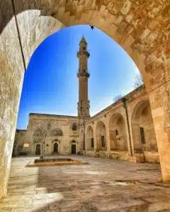 5.Gün: Mardin - Kasımiye Medresesi - Ulu Camii - PTT Binası - Mezopotamya Ovası - Deyr-ul Zafaran - Midyat - Telkariciler Çarşısı - Hasankeyf - Batman - Diyarbakır